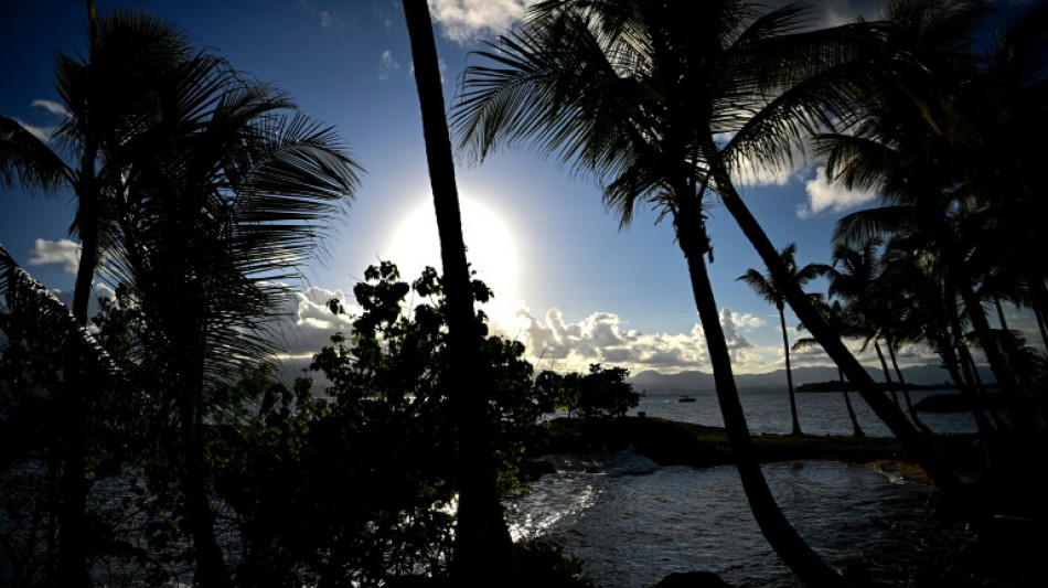 La Guadeloupe toujours sans électricité, le préfet annonce un couvre-feu