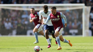 Com lesão no joelho, Buendía desfalcará Aston Villa em grande parte da temporada