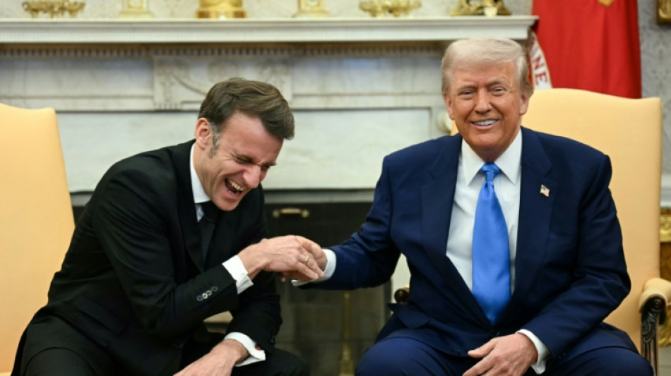 Macron et Trump assurent vouloir travailler ensemble à la paix en Ukraine 