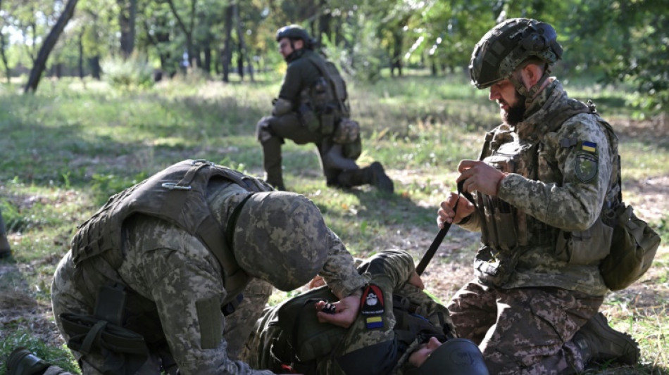 Ukraine: la formation "cruciale" des soldats aux premiers secours