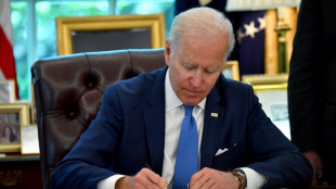 Biden unterzeichnet neues Gesetz für schnellere Waffenlieferungen an Ukraine