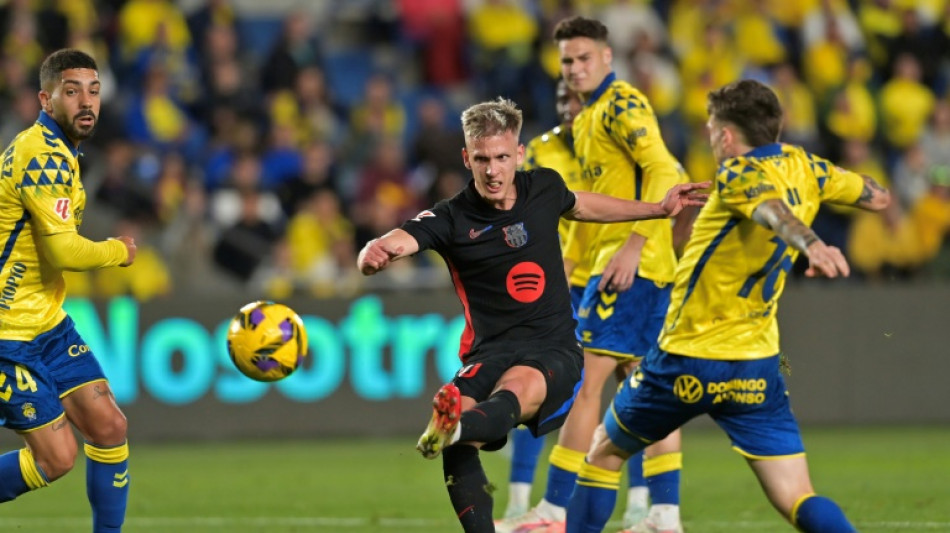 Barcelona claim narrow win at Las Palmas to reclaim Liga lead