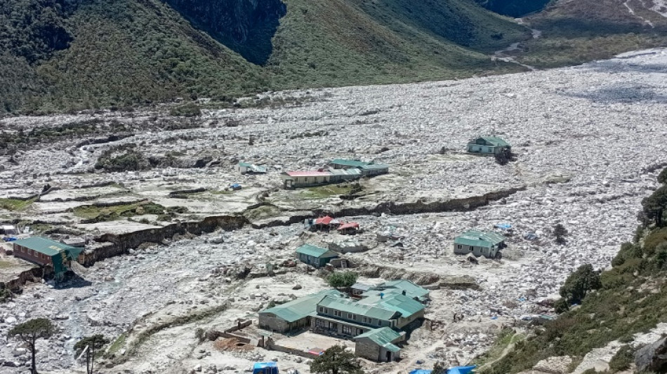 Dans les villages du Népal, la grande menace des lacs glaciaires