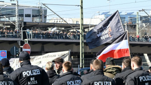 Gegenproteste blockieren rechte Demonstration in Berlin - dutzende Festnahmen