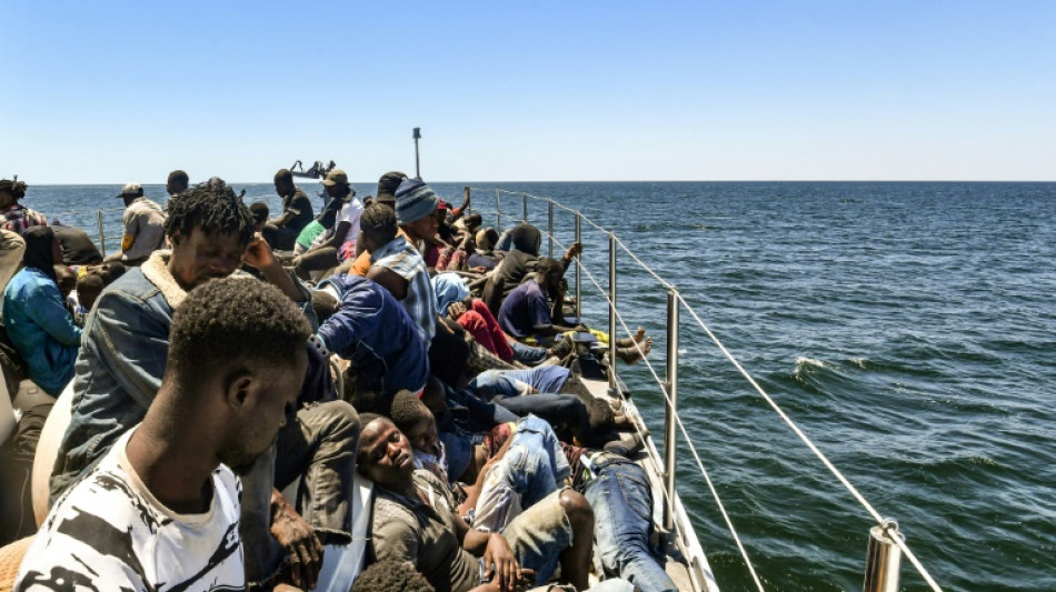 Encuentran a 13 migrantes muertos frente a la costa de Túnez