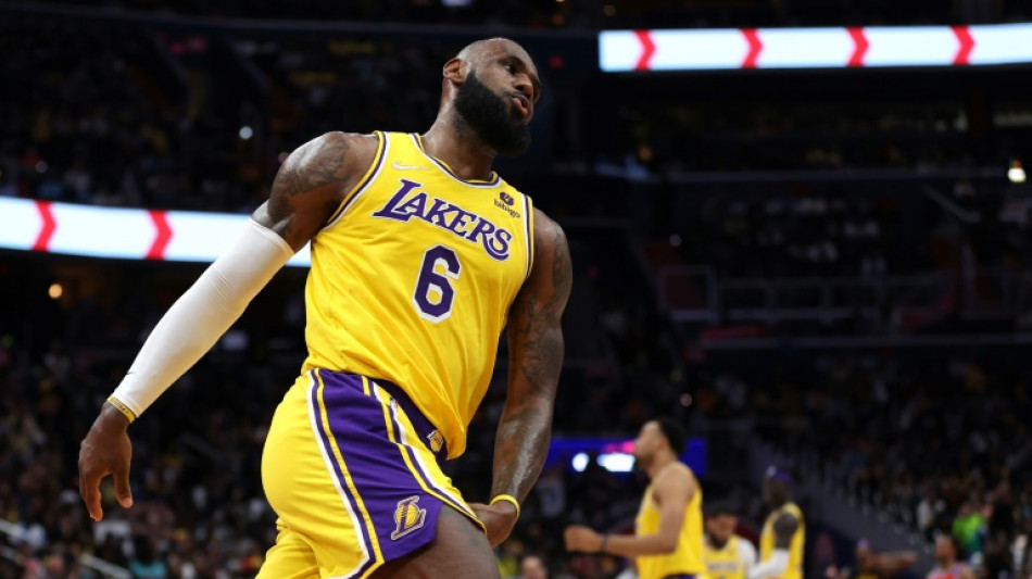 Basket: LeBron James dépasse Karl Malone mais les Lakers perdent à Washington