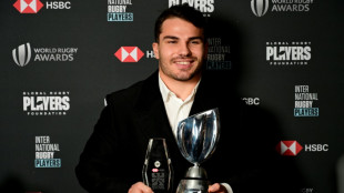 World Rugby Awards: Dupont consacré à VII, du Toit meilleur joueur à XV