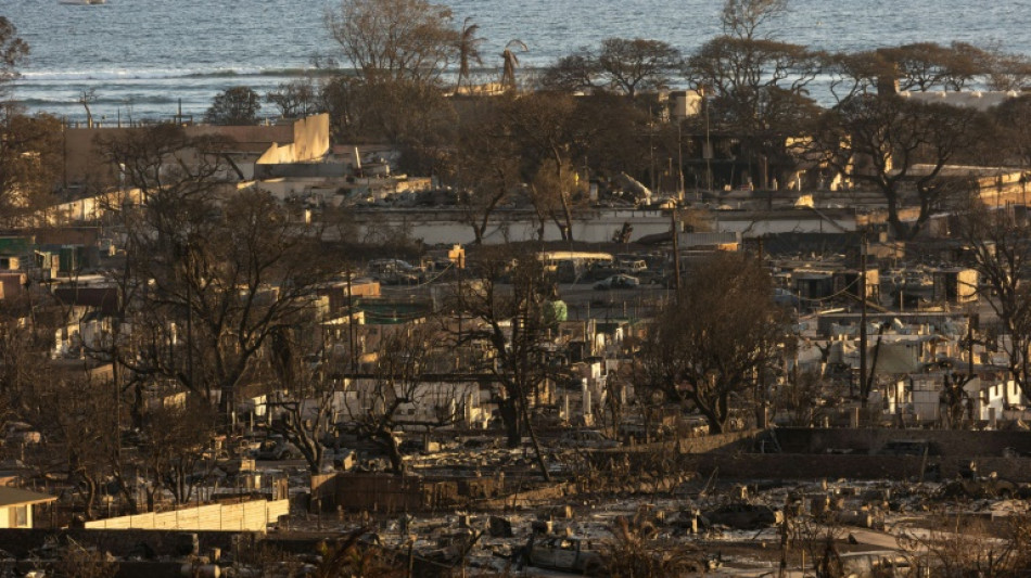 Mortos em incêndio se aproximam dos cem no Havaí, onde revolta aumenta