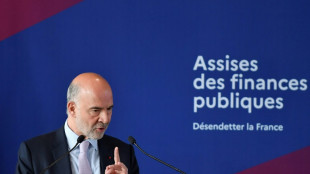 Déficit public: Moscovici en faveur de "contributions exceptionnelles" des grandes entreprises