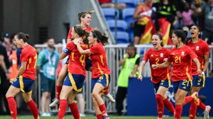 Espanha bate Colômbia nos pênaltis e vai à semifinal no futebol feminino dos Jogos