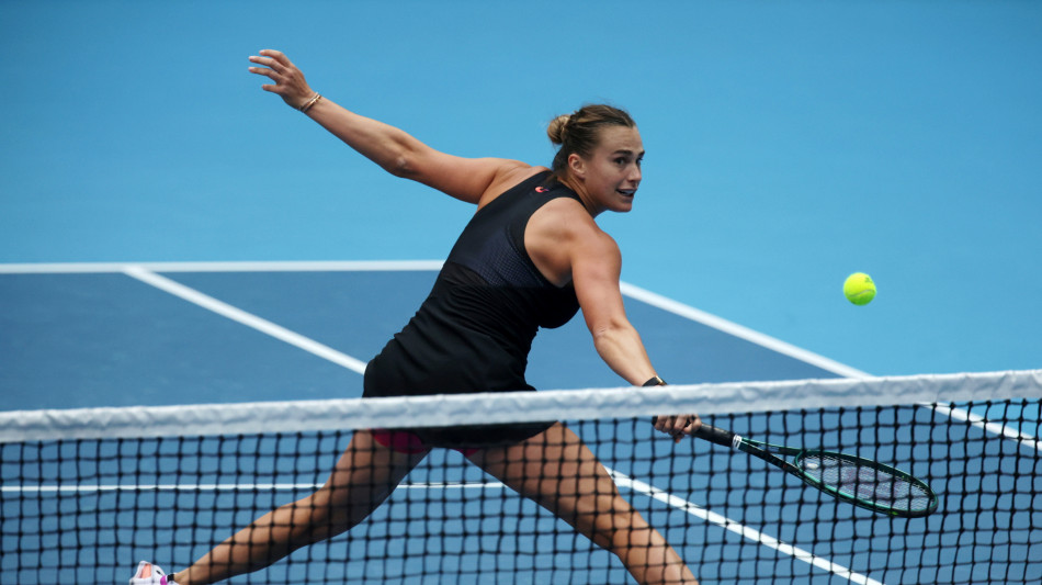 Tennis: al via Wta Finals, Sabalenka batte Zheng in due set