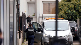 Val-de-Marne: un homme tué par la police après avoir "menacé" des agents