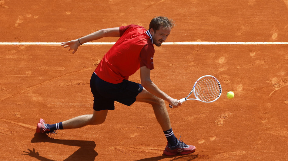 Tennis: Montecarlo, Medvedev fuori agli ottavi